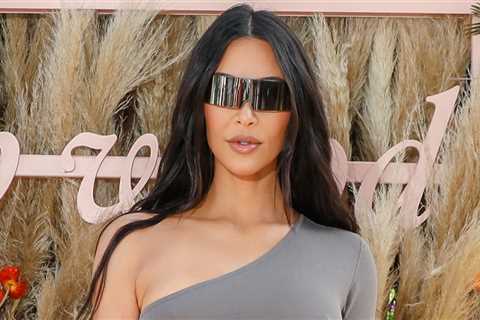 Kim Kardashian pairs crop top with matching skirt for Revolve Festival at Coachella 2022